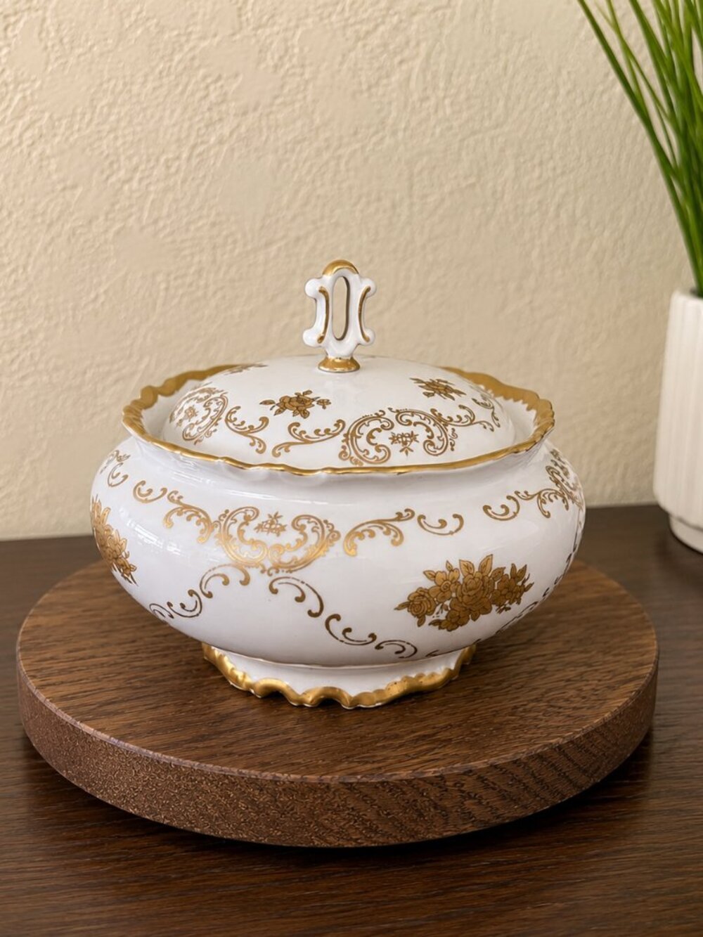 EReichenbach Fine China Covered Candy Dish Gold Floral Germany 5”
